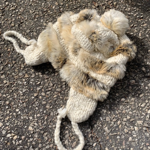 Arie Fur and Knit Lined Winter Hat - Picture 6 of 6